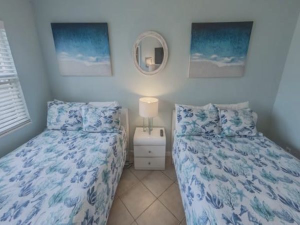 Charming Gulf-View 2-Bedroom Condo with Pool & Beach Access